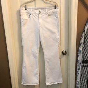 White denim bootcut jeans